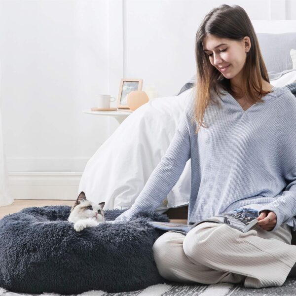 Bedsure Dog Bed Donut Bed - Washable Cat Beds for Indoor Cats Large, Fluffy Calming Kitten Bed for Small Dog and Puppy, Grey, 50x50x16cm - Image 6