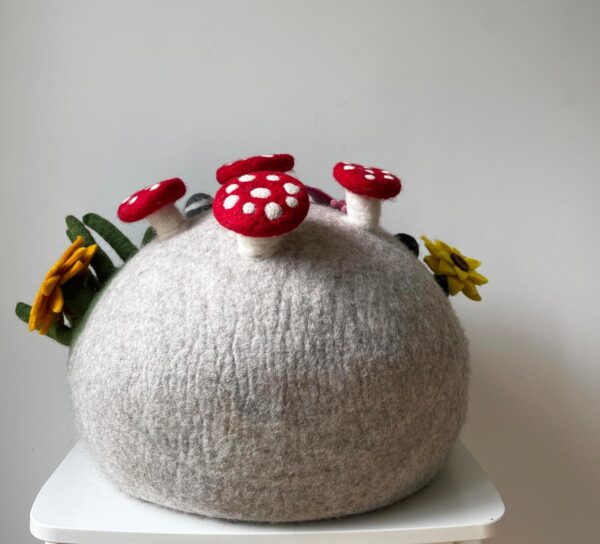 Cat Cave, Felted Cat Cave, Everest Mushroom Cave, 100% Wool, Handmade - Image 5