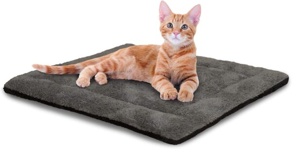 K&H PET PRODUCTS Self-Warming Pet Pad Thermal Cat and Dog Bed Mat Grey/Black, 53.3cm x 43.18cm