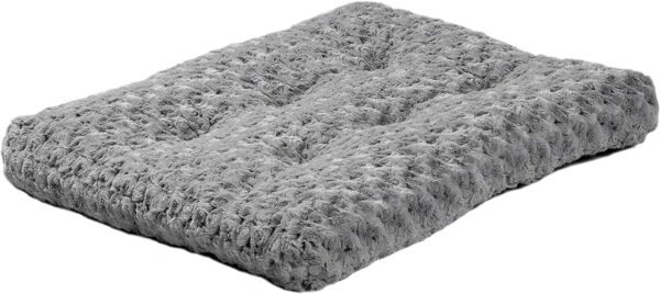 MidWest Homes for Pets Ombré Swirl Plush Pet Bed; 60.9cm (24-Inch) Long Pet Bed for Small Dog/Cat Breeds, 40624-SGB, Gray