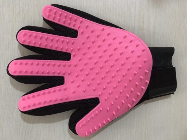 Pet Grooming Glove, Pets Brush De-Shedding Fur Removal, Gentle Massage Hand Gloves, Efficient Pet Hair Remover, Grooming Mitt for Dogs, Cats, Rabbits & Horses with Long/Short/Curly Hair (Pink) - Image 3