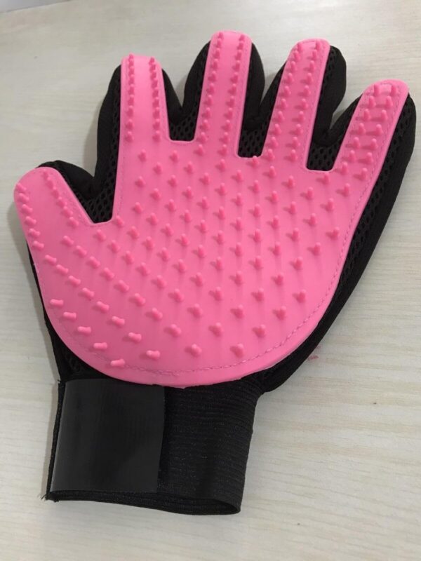 Pet Grooming Glove, Pets Brush De-Shedding Fur Removal, Gentle Massage Hand Gloves, Efficient Pet Hair Remover, Grooming Mitt for Dogs, Cats, Rabbits & Horses with Long/Short/Curly Hair (Pink) - Image 2